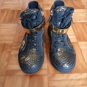 Guiseppe Zanotti Black and Gold Phyton Man High-Top Sneakers.EU 42